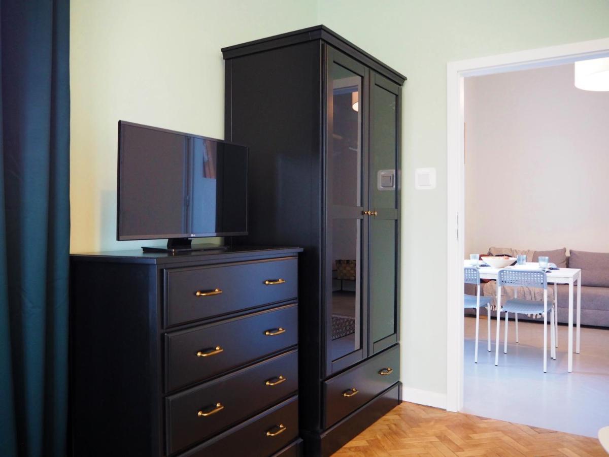 Wawelove Kossak Apt 1 Min To Royal Wawel Castle! Free Parking Apartment Krakow Luaran gambar